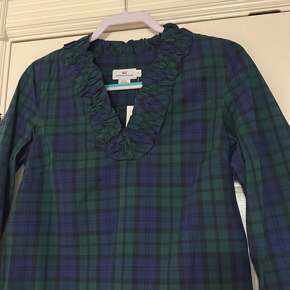 Vineyard Vines size 4, navy/green plaid 3/4” blouse w/ruffle neckline, new w/tag - Picture 2 of 3